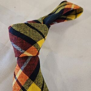 Buchanan Family Tie